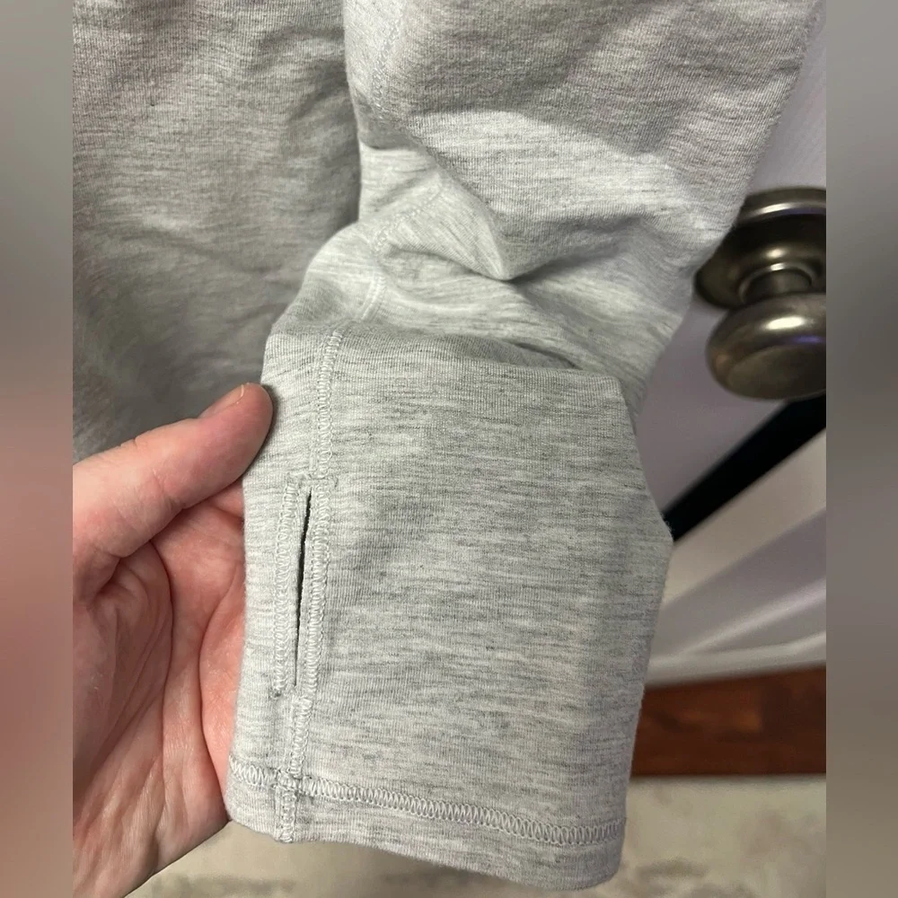 Lululemon Coast Easy Wrap - Sz 4 - Picture 8 of 10